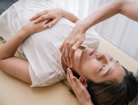 さとう式リンパケア｜まずは“ゆるめる”ことから始めませんか？