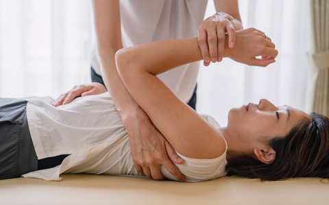 押さない、揉まない、引っ張らない